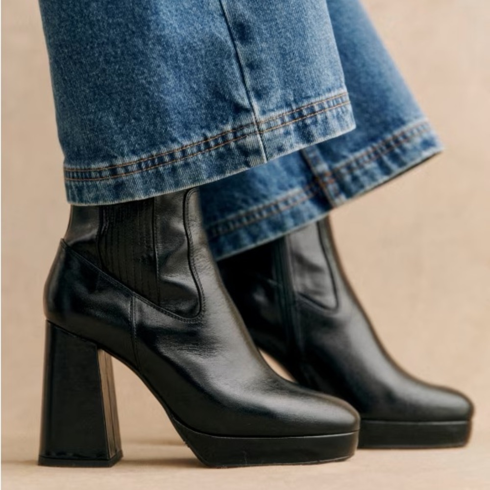 Sezane Cassie High Leather Platform Ankle Boots